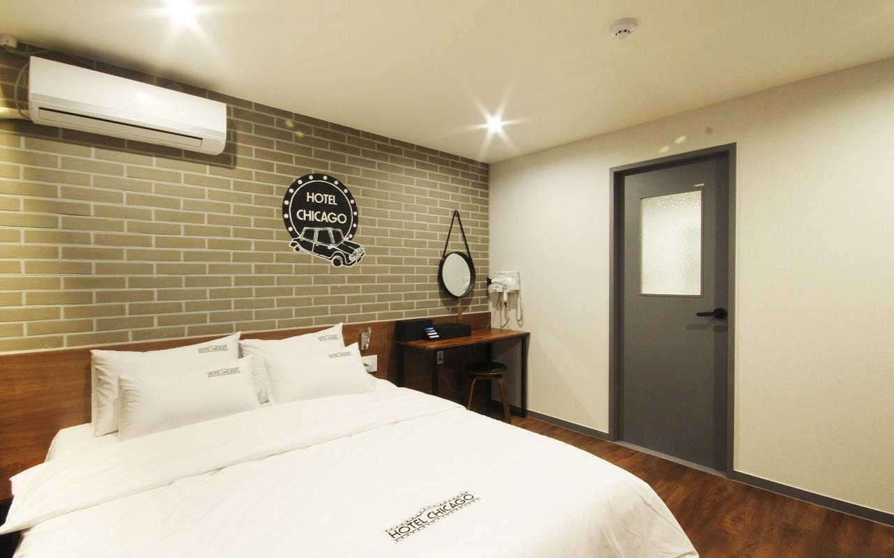 Hotel Chicago Jinju Exterior foto